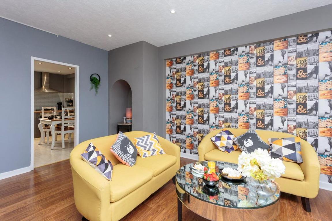 Gorgeous 3-bed Flat, 15 Minutes To Centre * Edimburgo